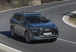 Nuevo EBRO s800: un SUV de siete plazas con gran capacidad interior